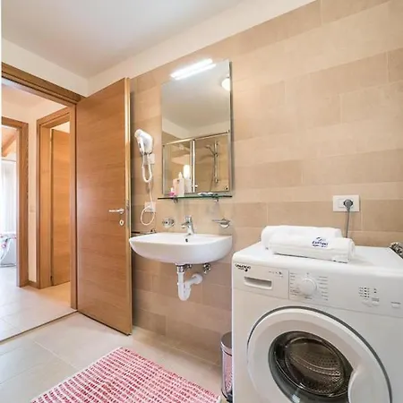 Fantastico Villaggio Tamerici 2 Beoom Sleeps 6 Lägenhet Lignano Sabbiadoro