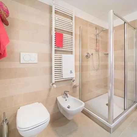 Fantastico Villaggio Tamerici 2 Beoom Sleeps 6 Lägenhet